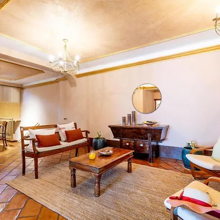 Toscana Indoor & Outdoor Pool Apartment