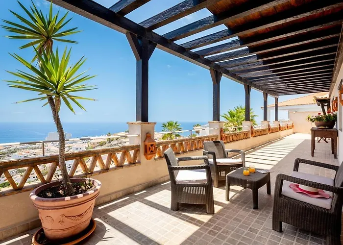 Toscana Indoor & Outdoor Pool