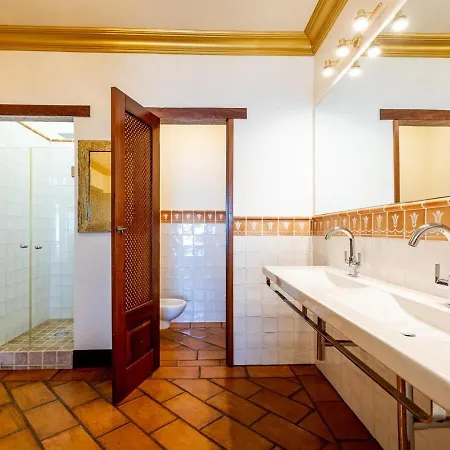דירה Toscana Indoor Heated Pool, Sea View