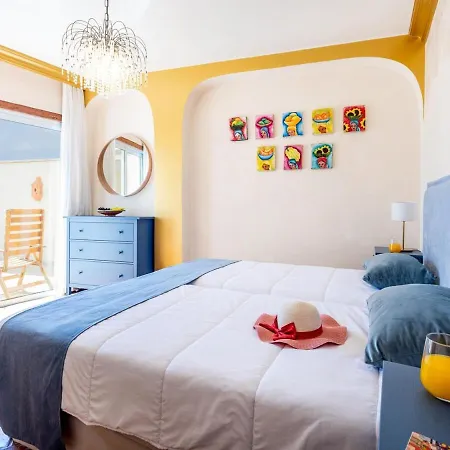דירה Toscana Indoor Heated Pool, Sea View אדחה